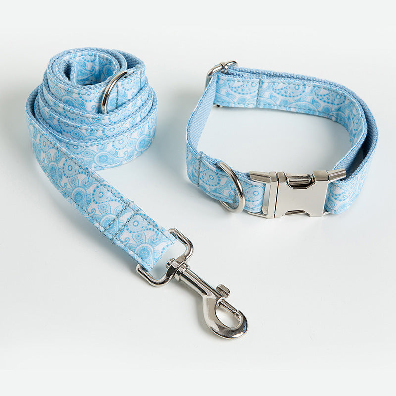 PAISLEY COLLAR AND LEASH SET Sitandpawz.com